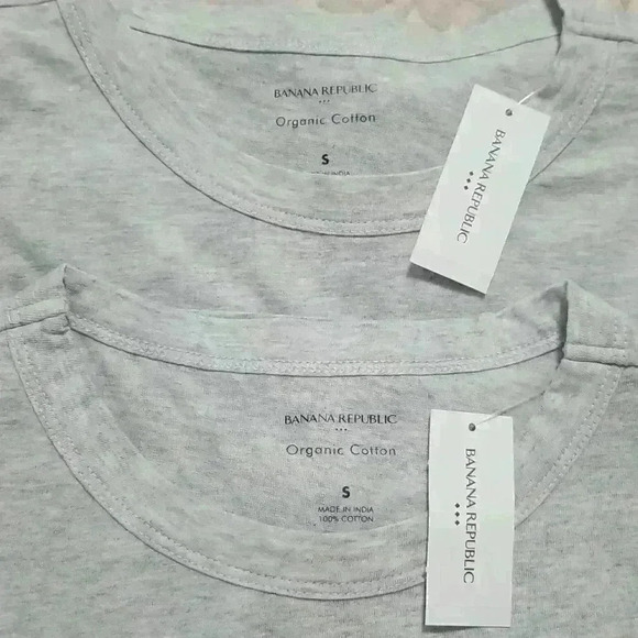 Banana Republic 2-Piece Organic Cotton Crew Neck T-Shirts - Picture 8 of 9